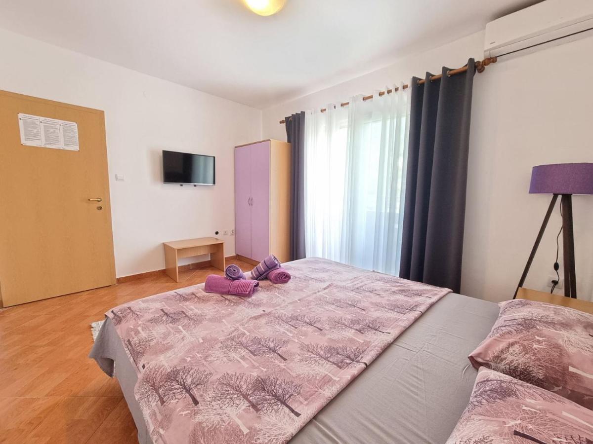 بودفا Dom Apartments المظهر الخارجي الصورة