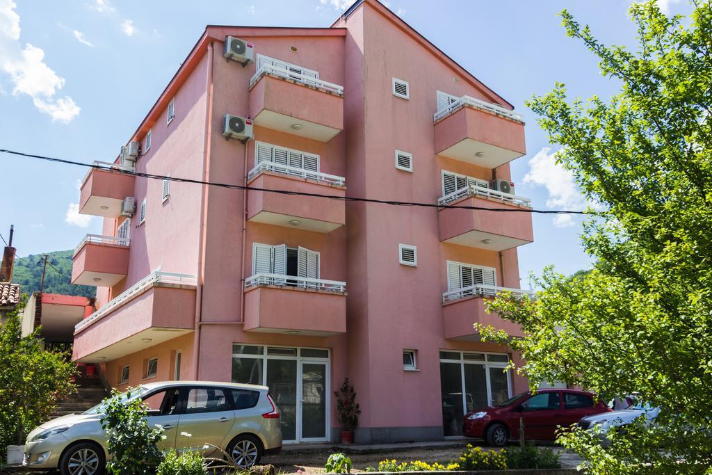بودفا Dom Apartments المظهر الخارجي الصورة