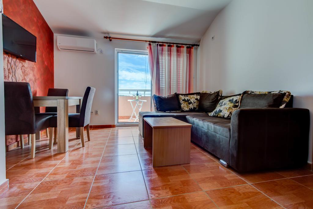 بودفا Dom Apartments المظهر الخارجي الصورة