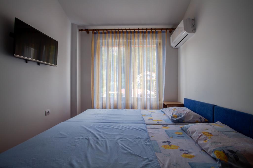بودفا Dom Apartments المظهر الخارجي الصورة